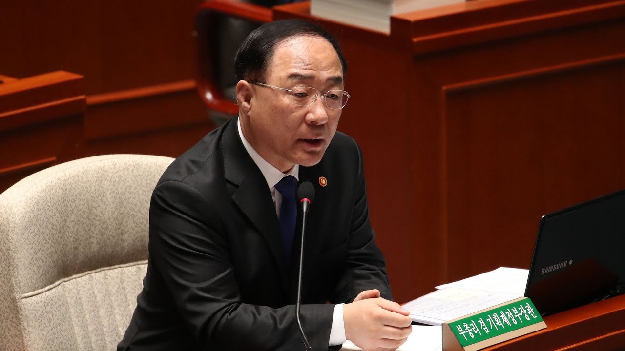 Finance Minister Hong Nam-ki (Yonhap)