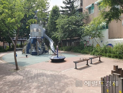 범죄없는 공원 조성 이전 샛별어린이공원의 모습. [중랑구 제공]