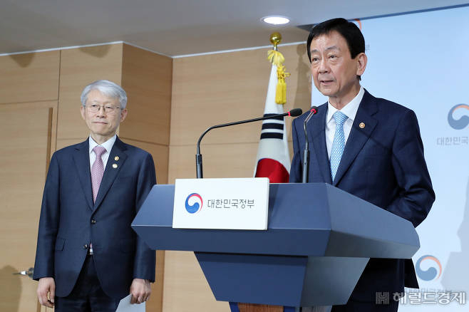 진영 행정안전부 장관