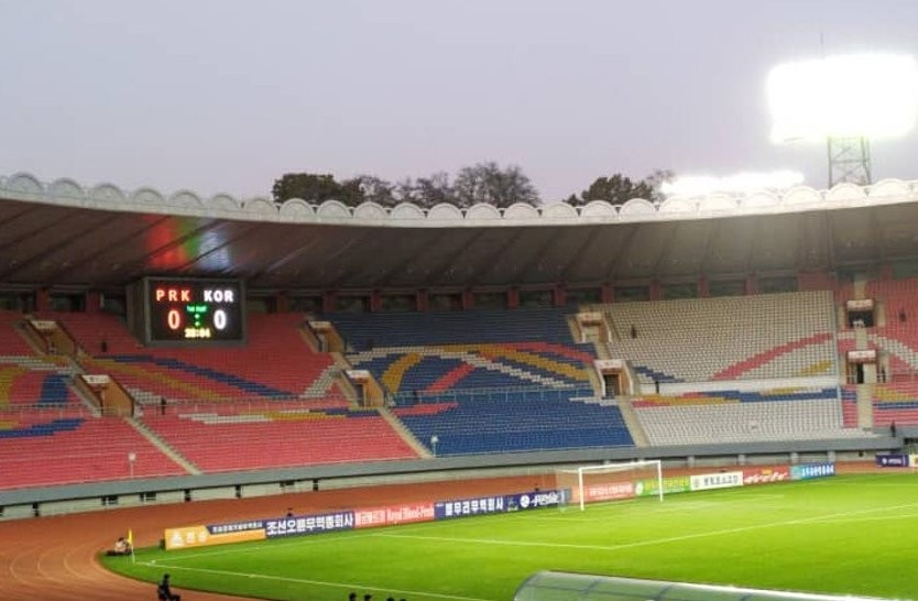 파울루 벤투 감독이 이끄는 한국 축구 대표팀이 지난 10월 15일 오후 5시 30분부터 평양 김일성경기장(5만명 수용)에서 북한과 2022년 카타르 월드컵 아시아지역 2차 예선 H조 3차전을 무관중 경기로 치렀다. [연합]