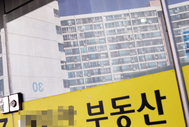 서울 강남구 한 아파트 내 상가에 위치한 부동산 중개업소. [헤럴드경제DB]