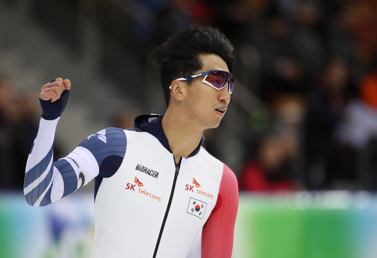 김준호가 17일 벨라루스 민스크에서 열린 ISU 스피드스케이팅 월드컵 남자 500m 금메달을 차지했다./연합뉴스