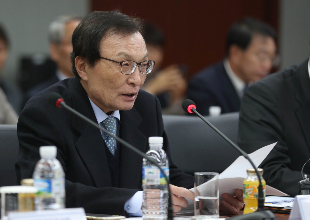 더불어민주당 이해찬 대표가 20일 오전 경남 사천시 한국항공우주산업(KAI)에서 열린 현장 최고위원회의에서 모두발언하고 있다. 연합뉴스