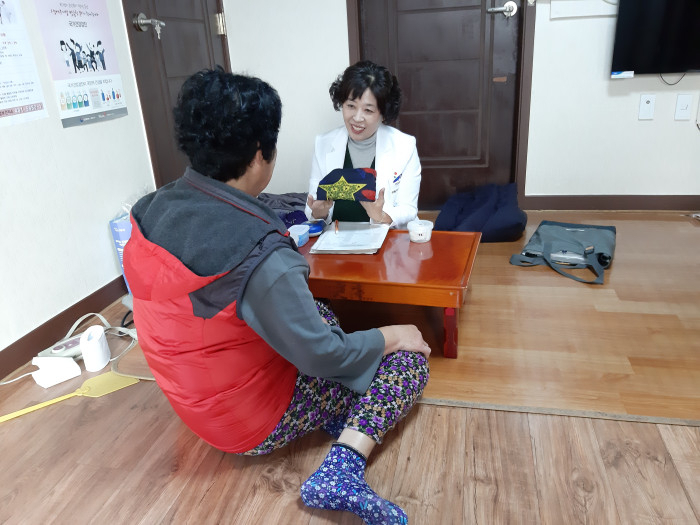 안산시보건소는 한파대비 집중 방문건강관리 지원에 나섰다. [안산시 제공]