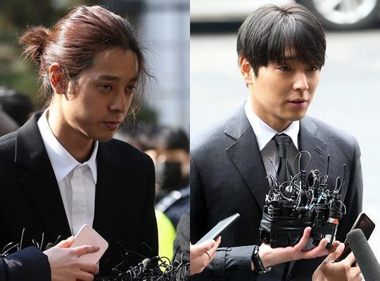 가수 정준영(왼쪽) 씨와 최종훈 씨.