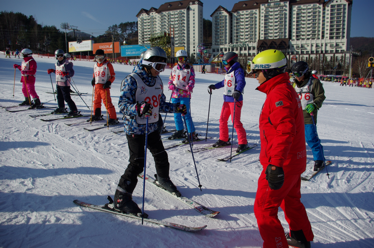 스키코리아 페스티벌(FUN SKI) 스키강습 모습./사진=관광공사 제공