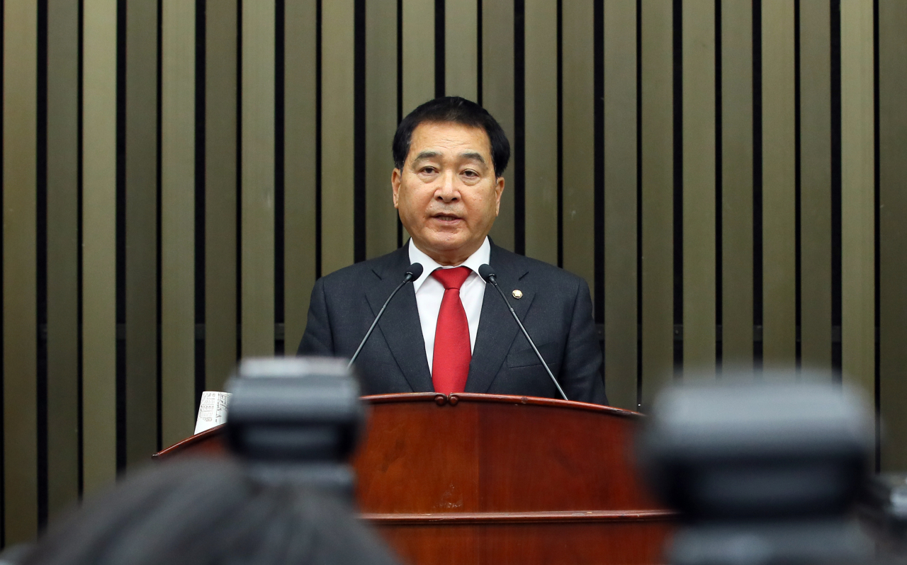 심재철 자유한국당 신임 원내대표가 지난 9일 국회에서 열린 의원총회에서 발언하고 있다. [연합]