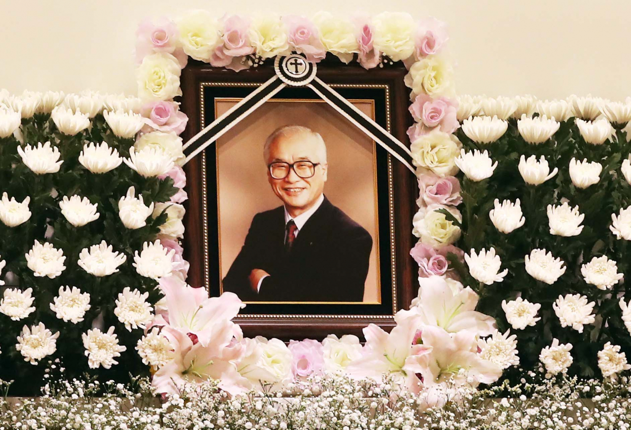 10일 오전 경기도 수원 아주대병원 장례식장에 故 김우중 전 대우그룹 회장의 빈소가 마련됐다. 故김우중 전 대우그룹 회장은 9일 오후 11시 50분 수원 아주대병원에서 숙환으로 별세했다. 이상섭 기자/babtong@