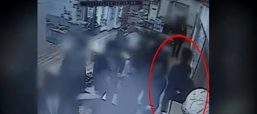 ‘곰탕집 성추행’ 사건 CCTV 장면[연합]