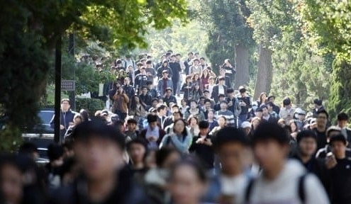 전체 연령대에서 20대가 가장 정직하지 않다는 조사 결과가 나왔다 [연합]