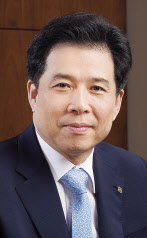 이인찬 신동아건설 대표