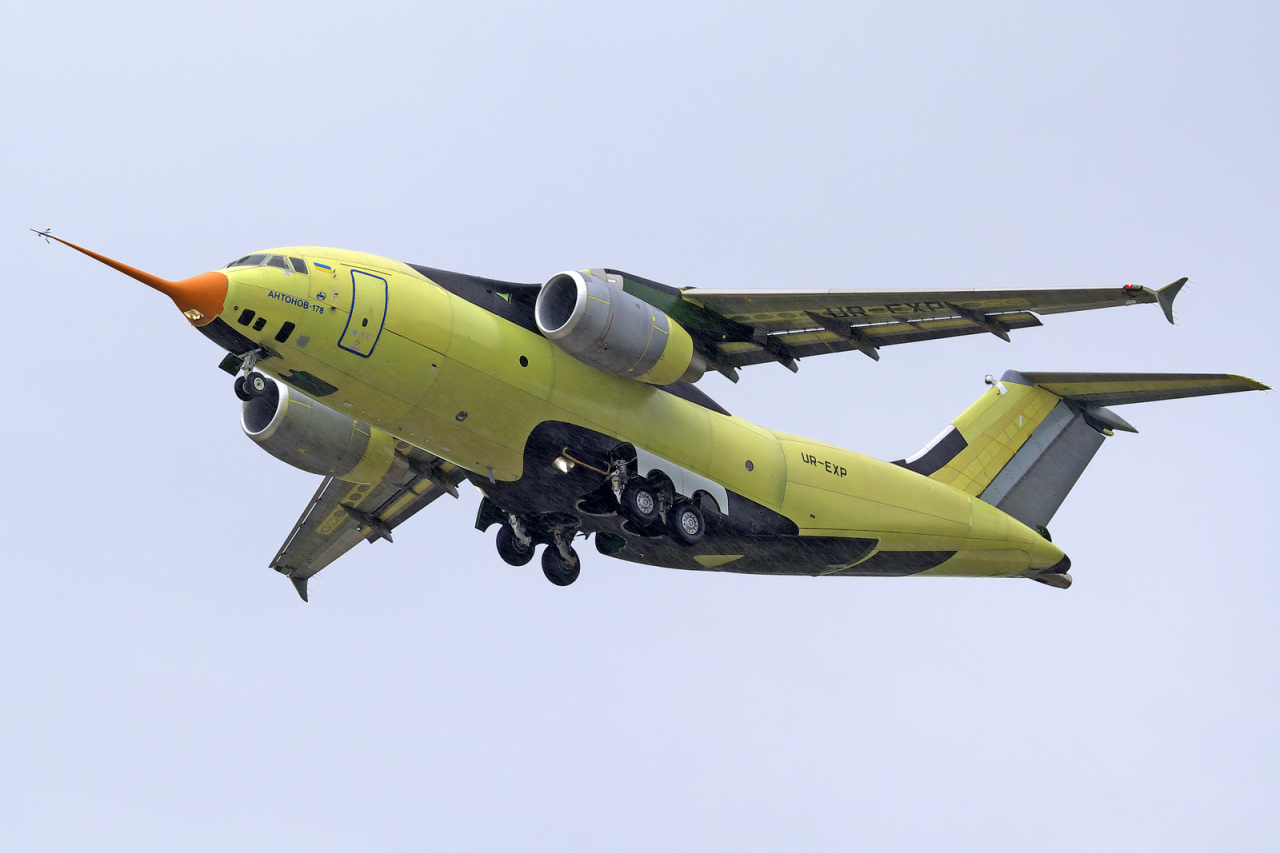 AN-178 prototype maiden flight on May 7, 2015 (Oleg Belyakov)