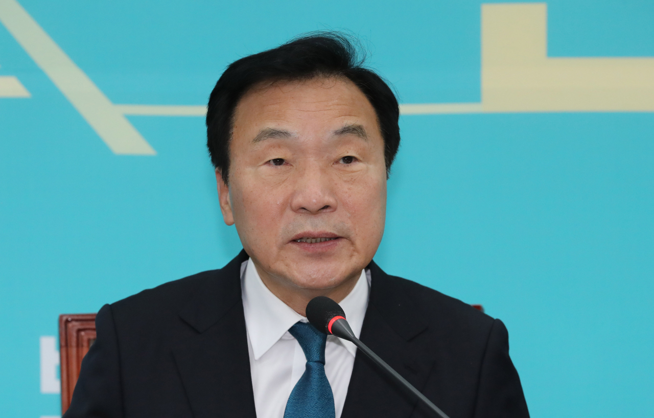 손학규 바른미래당 대표가 18일 오전 서울 여의도 국회에서 열린 최고위원회의 및 중진의원 연석회의에서 발언하고 있다. [연합]