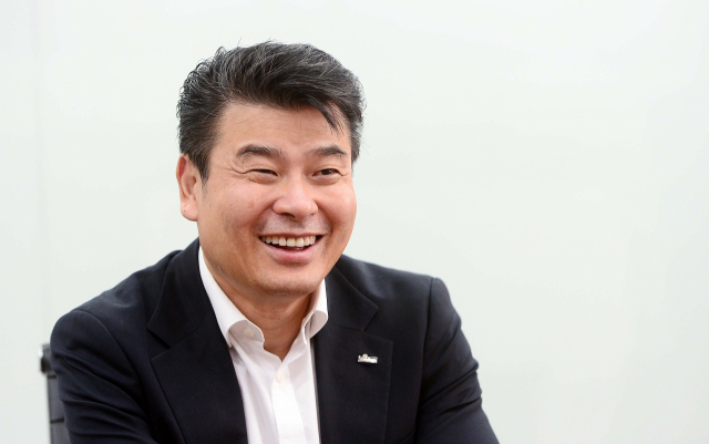 이성용 현 신한금융 미래전략연구소장