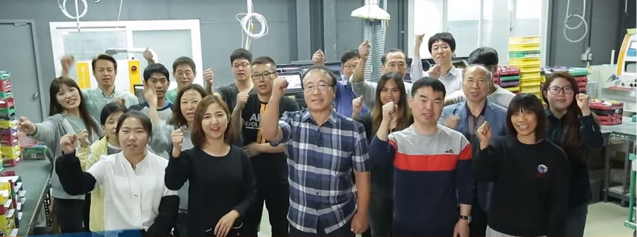 (주)샤인광학·(주)진합, 스마트공장 도입 이후 매출과 생산성 향상·해외시장으로 GO~ - 헤럴드경제 (주)샤인광학·(주)진합, 스마트공장 도입... 