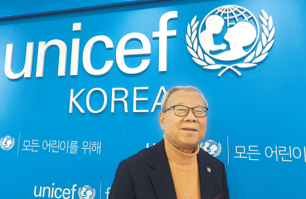 지난 20일 서울 마포구 유니세프 한국위원회에서 만난 박명윤 씨. 환갑, 칠순에 이어 올해 80세 생일에도 1000만원을 기부한 그는 20년간 여러 기관에 3억원가량을 기부했다. [김민지 기자/jakmeen@]
