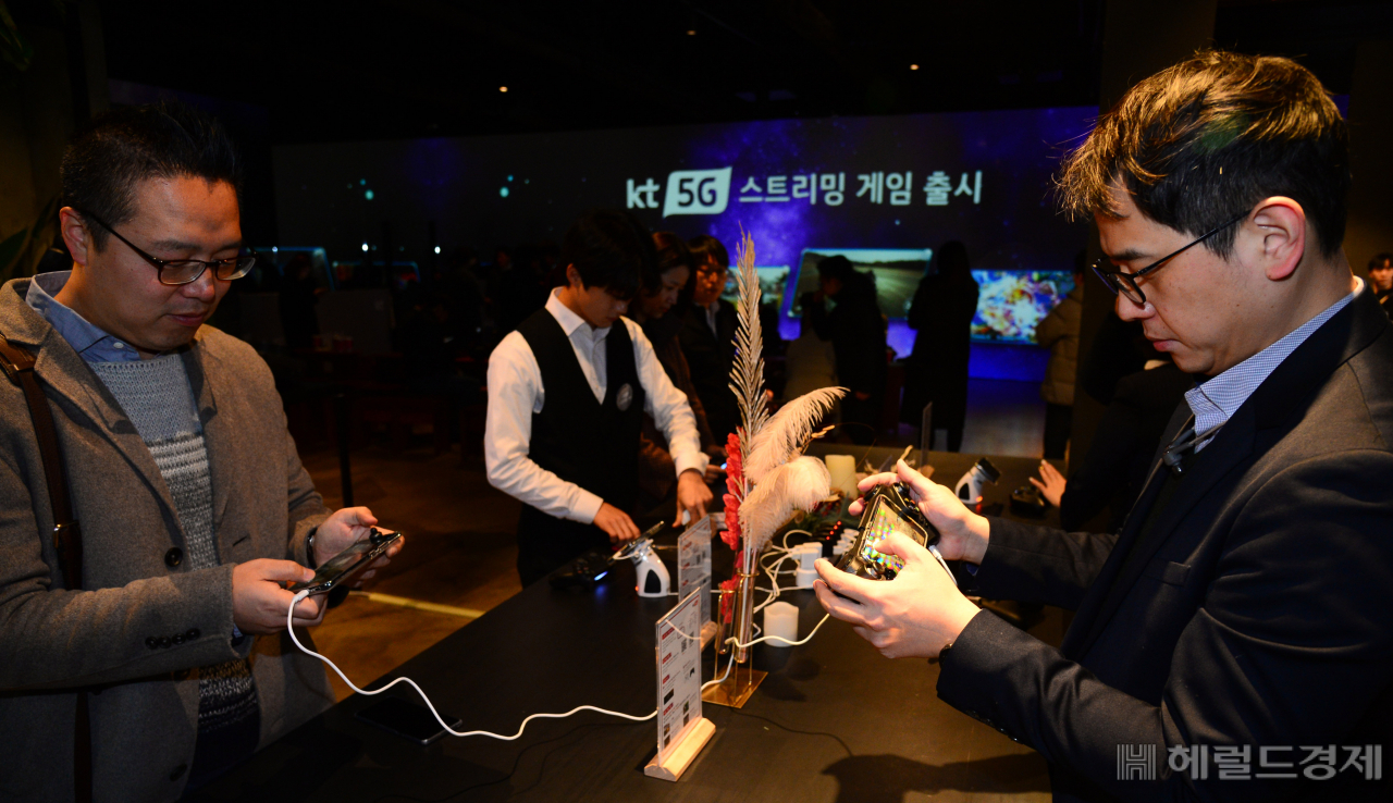 KT 가 지난 20일 서울 성동구의 한 카페에서 ‘5G 기반 스트리밍 게임 서비스’를 소개하는 기자간담회를 가지고 있다. [사진=박해묵 기자/mook@heraldcorp.com]