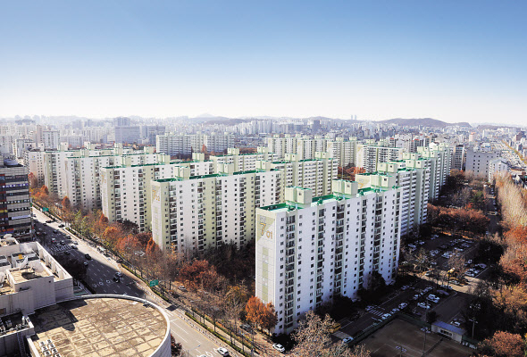 “시장이 바뀐다”…안전진단 벽에 막힌 목동·상계 재건축 숨통도 트이나 [부동산360]