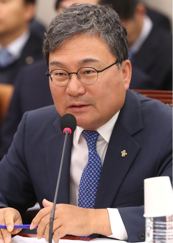 7일 사의를 표한 이상직 중소벤처기업진흥공단 이사장