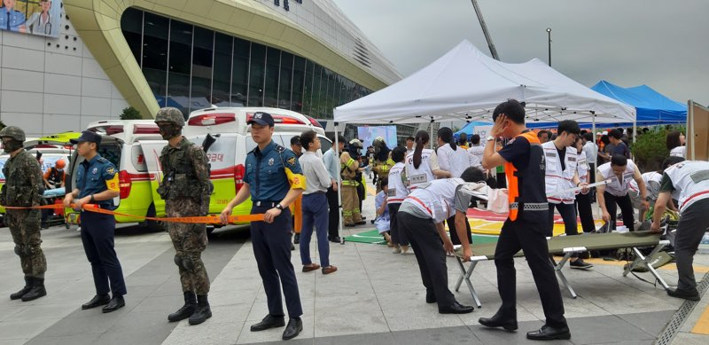 지난해 7월에 실시한 수서역 재난대비 훈련 모습. [강남구 제공]
