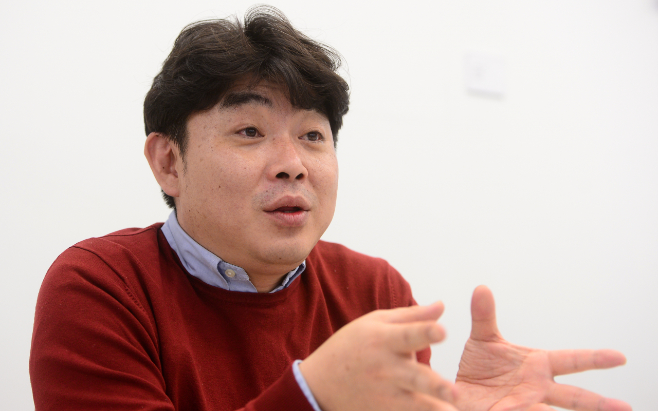 남성준 다자요 대표가 힘겨운 ‘한국형 에어비앤비’ 도전기를 설명하고 있다.