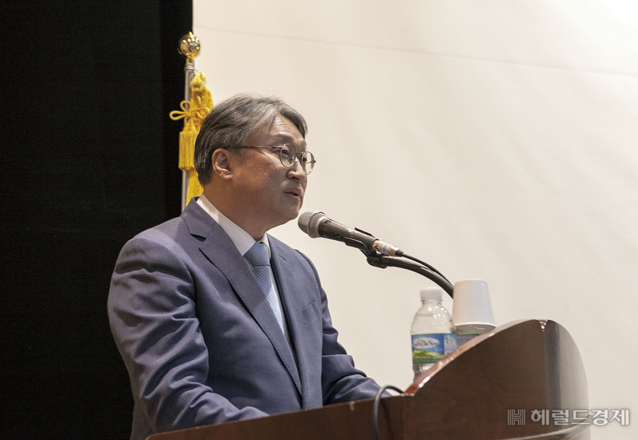 김민기 서울의료원장이 15일 퇴임식에서 퇴임사를 말하고 있다. [서울의료원 제공]