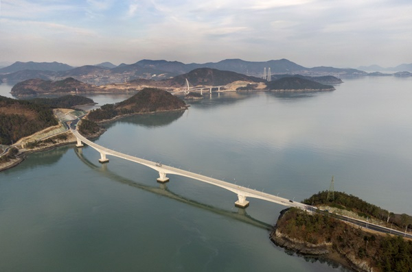 낭도대교 전경.