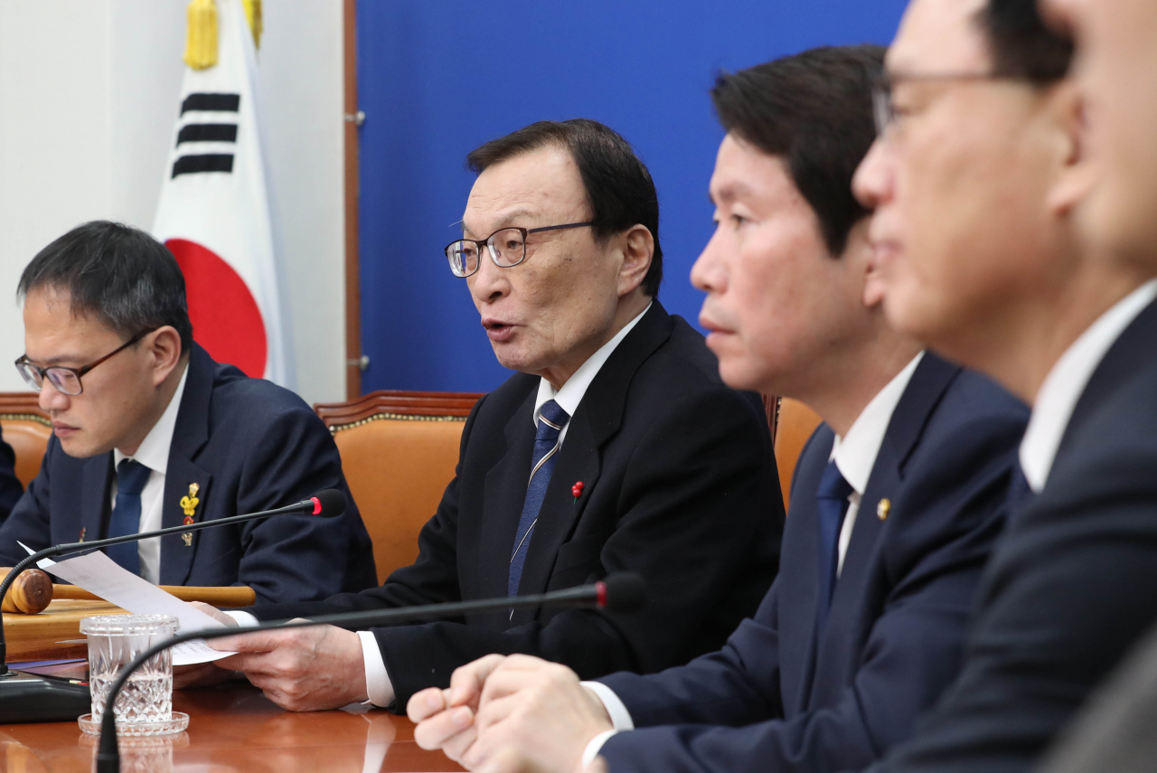 더불어민주당 이해찬 대표가 20일 오전 서울 여의도 국회에서 열린 최고위원회의에서 발언하고 있다. 연합뉴스