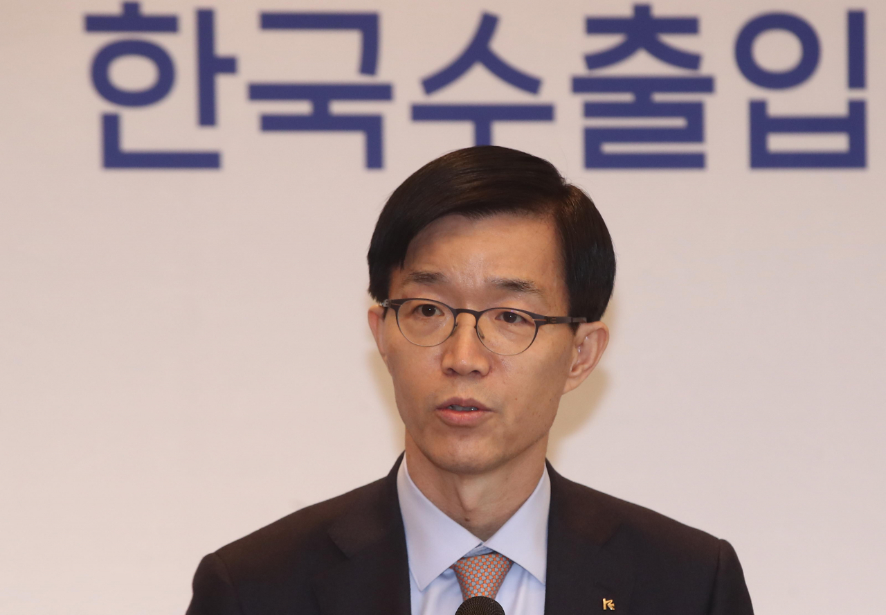 방문규 한국수출입은행장이 20일 오전 서울 중구 은행회관에서 열린 기자간담회에서 인사말을 하고 있다. 연합뉴스