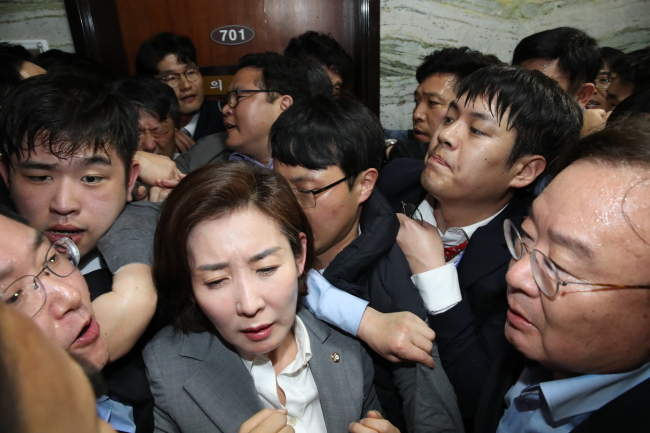 2019년 4월 국회 패스트트랙 충돌 [연합]