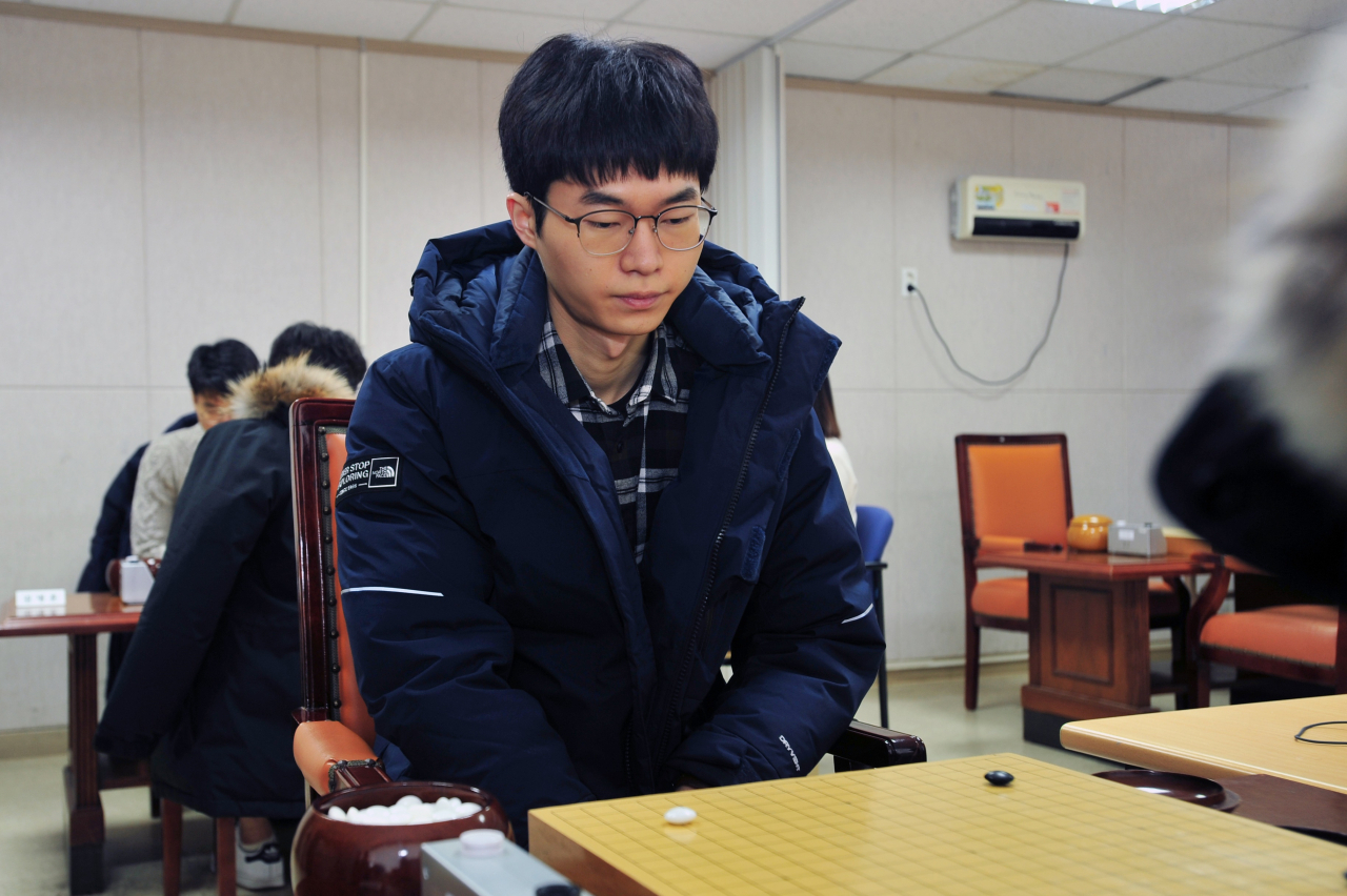 이동훈 9단