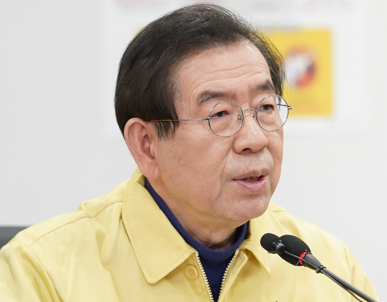 박원순 서울시장이 26일 오후 서울시청에서 서울시 신종 코로나바이러스 긴급대책 회의를 열고 발언을 하고 있다. 연합뉴스