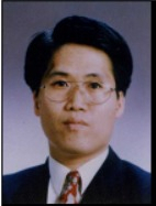 김형배 신임 상임위원