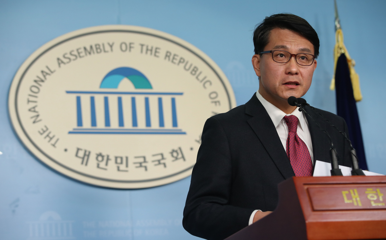 자유한국당 소속 윤상현 국회 외교통일위원회 위원장. [연합]
