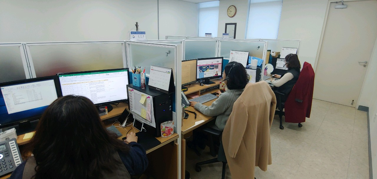 신종 코로나바이러스 대응 콜센터[경북교육청 제공]