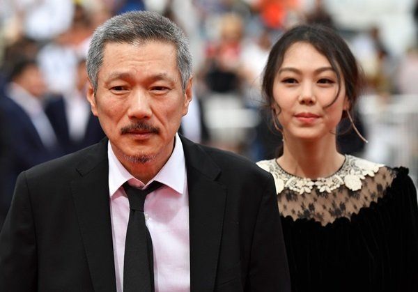 Hong Sang-soo (left) and Kim Min-hee (Yonhap)