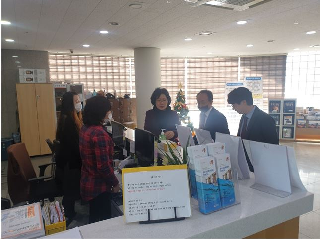 화성도시공사 시민생활본부장는 신종 코로나바이러스 감염증 확산 예방을 위한 현장점검을 실시했다. [화성도시공사 제공]