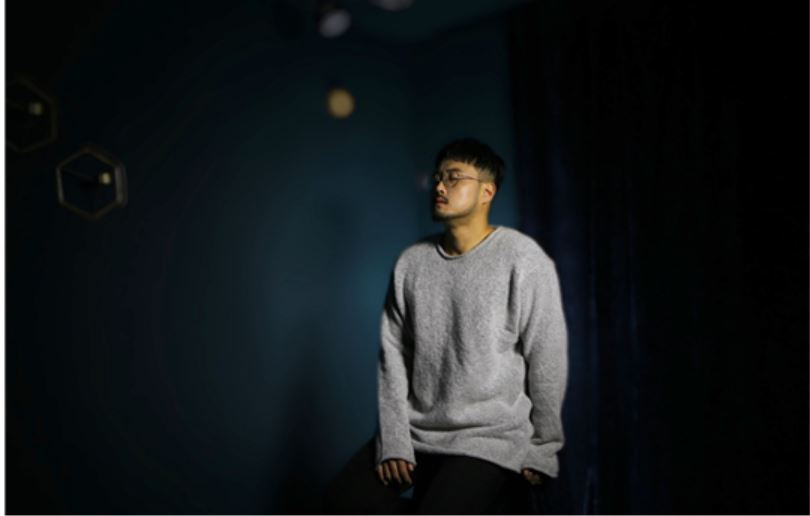 가수 지예송.