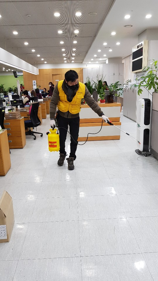성남시청사 방역소독.