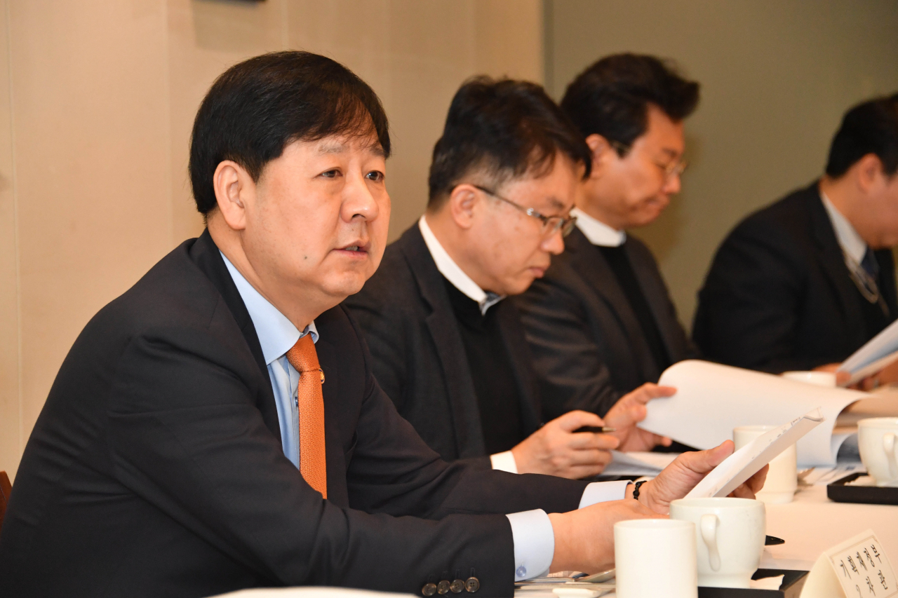 구윤철 기획재정부 차관이 6일 서울 광화문 인근의 한 음식점에서 ‘재정집행 제고를 위한 주요부처 차관 조찬간담회’를 주재하고 있다. 구 차관은 이 자리에서 경기 하방리스크에 대응한 재정의 적극적이고 신속한 경기보강 역할을 다시 한번 강조했다. [기획재정부 제공]