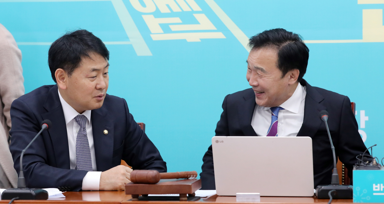 바른미래당 손학규 대표(오른쪽)와 김관영 최고위원. [연합]