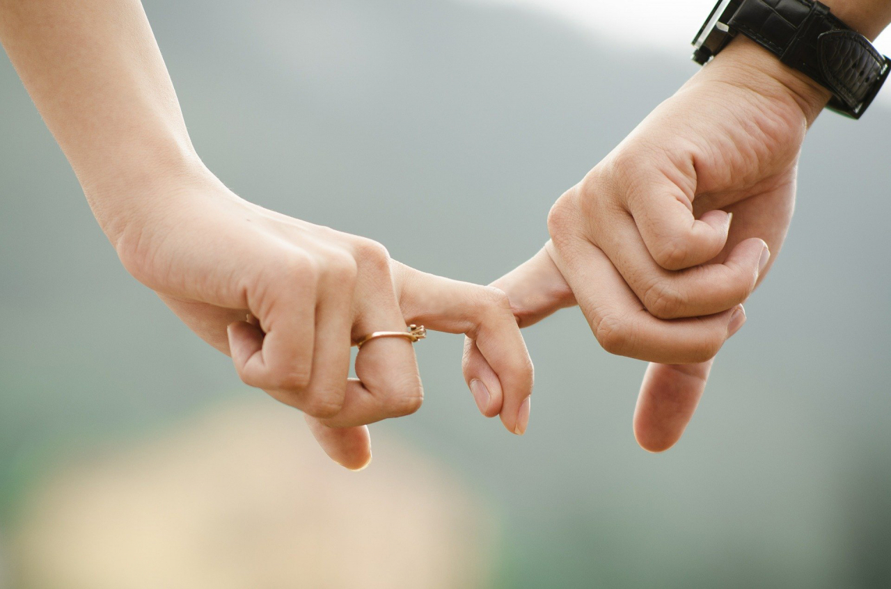 힘겨운 여행호텔 업계가 건강을 주제로, 발렌타인 주간 경영난 해소에 안간힘을 쏟고 있다.