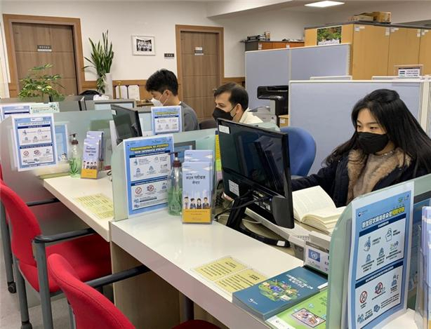 서남권글로벌센터 상담창구. [서울시 제공]
