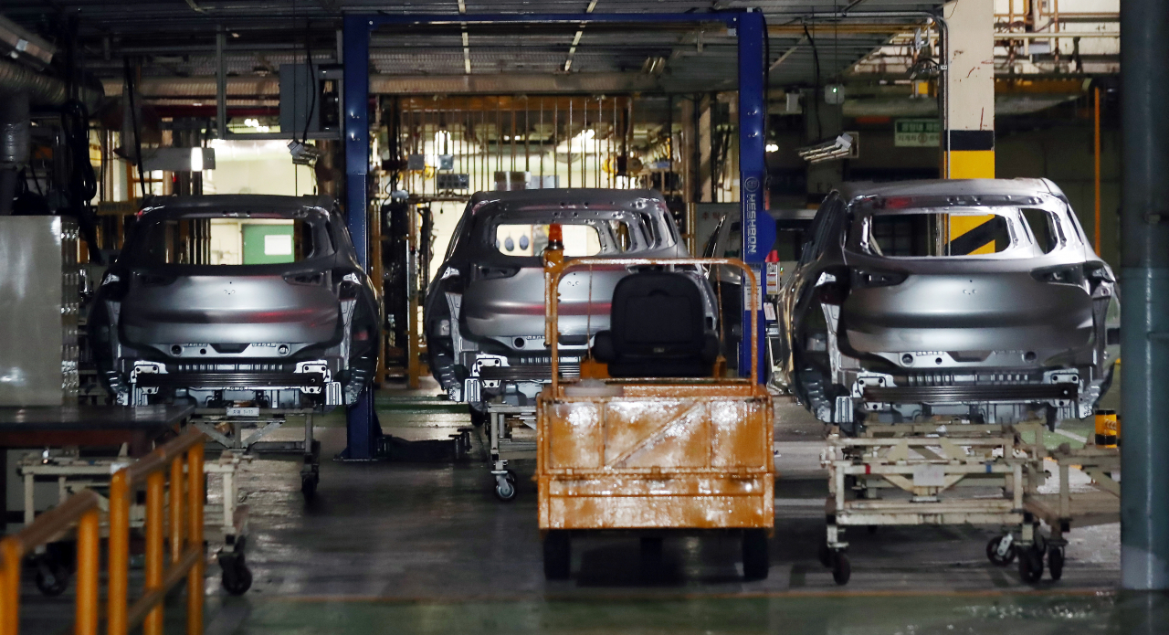 한국지엠 부평1공장 생산라인 모습. [한국지엠 제공]