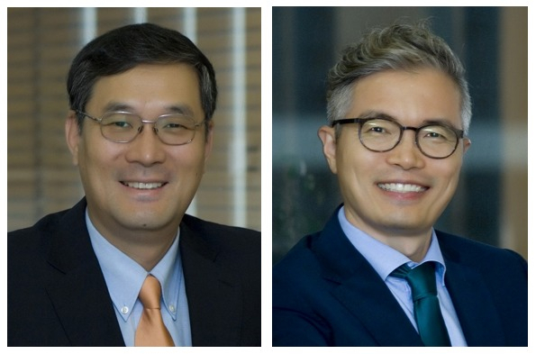 베어링자산운용 박종학(왼쪽) 신임 대표, 배인수 대표