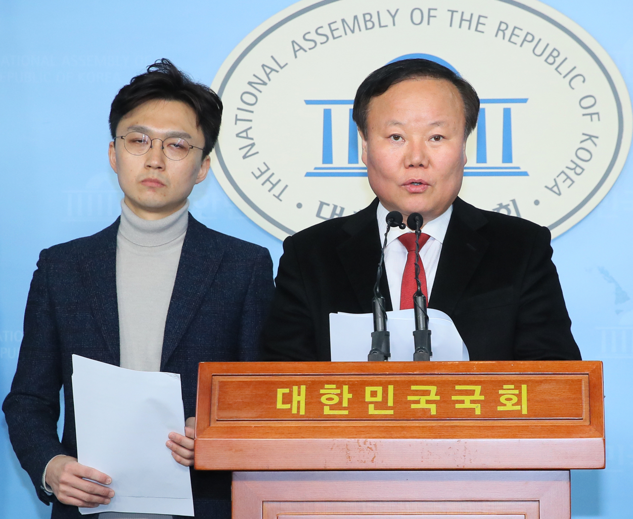 김재원 자유한국당 정책위의장이 지난 17일 국회 정론관에서 4.15총선 국방공약을 발표하고 있다.[연합]
