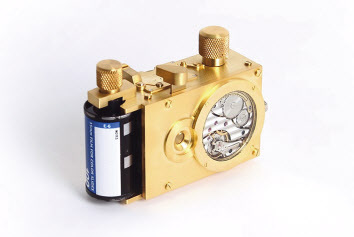 현광훈, Heartbeat I, 95x66x33mm, brass, gold plated, modified 6497movement, 2014