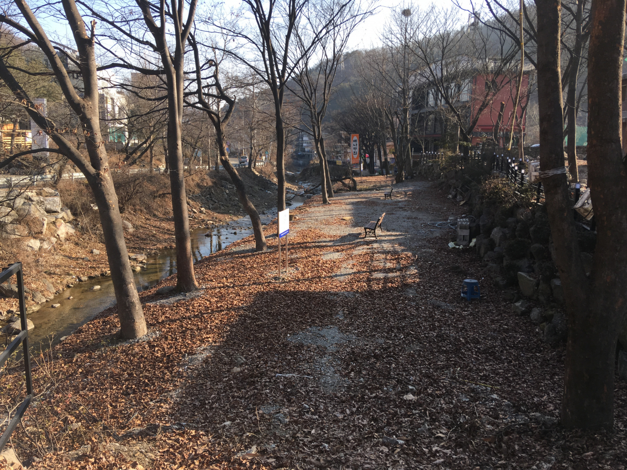 불법시설물을 철거한 용인 고기리 계곡. [용인시 제공]