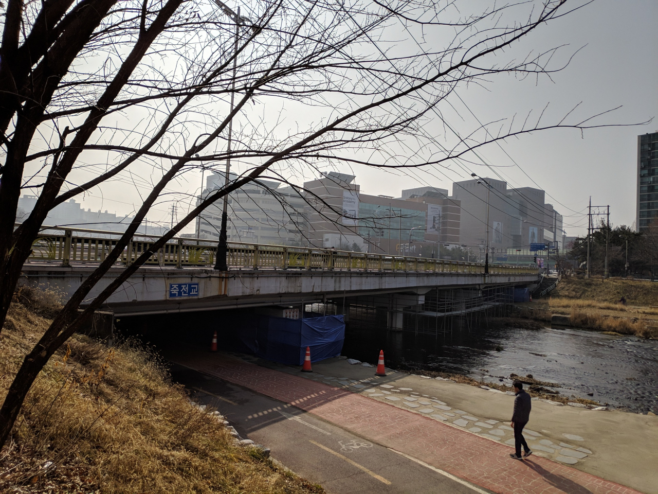 내진보강공사가 진행될 용인 죽전교. [용인시 제공]