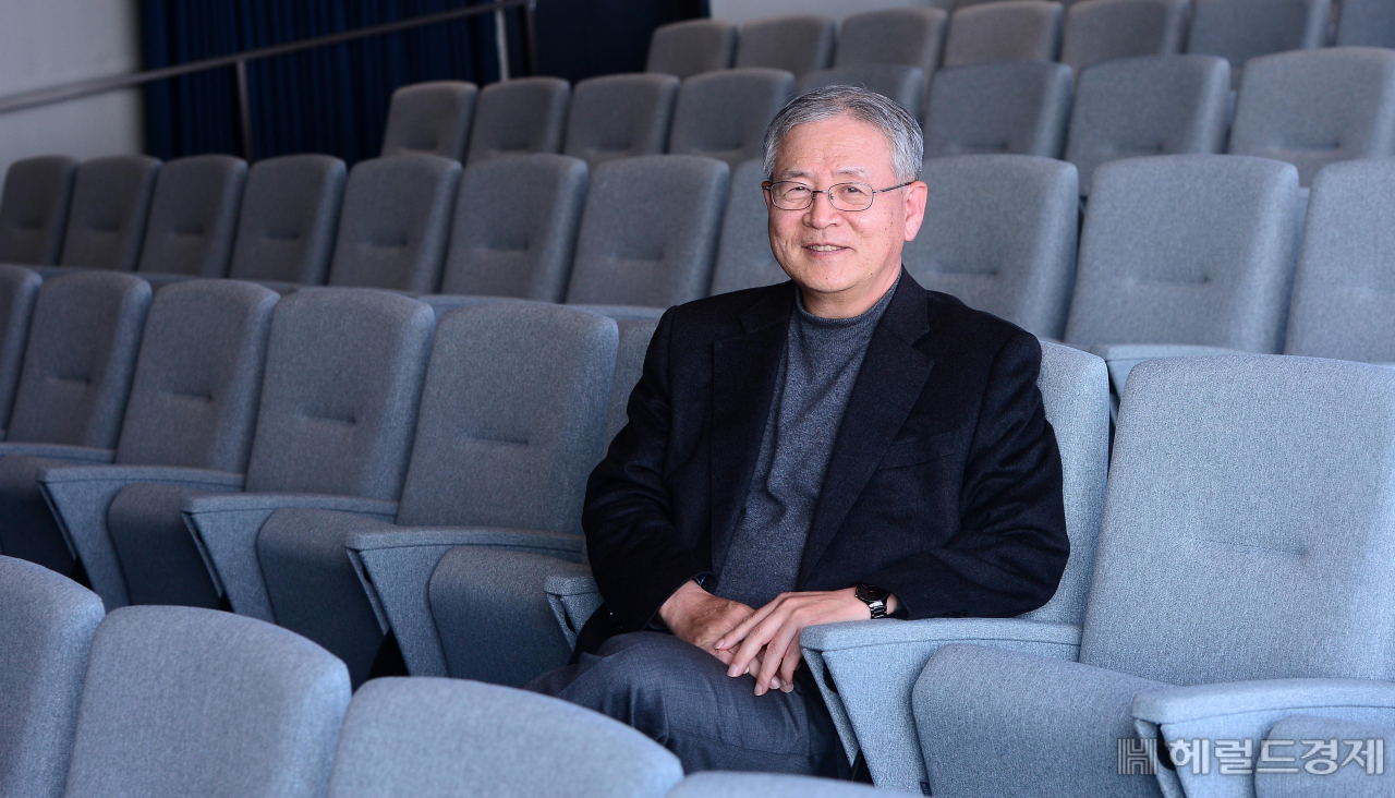 우창록 율촌 명예회장. 이상섭 기자
